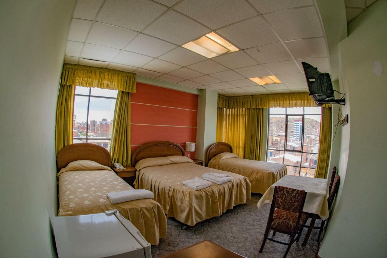 Hotel Oporto Oruro Esterno foto